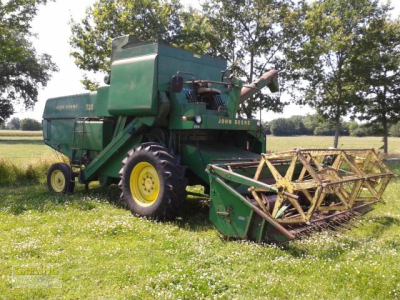 John Deere 730 Combine harvester - technikboerse.com