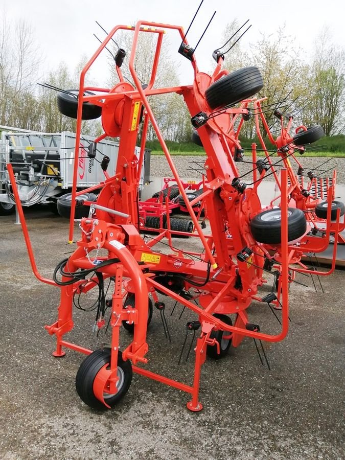 Kreiselheuer del tipo Kuhn GF 5902 Kreiselheuer, Neumaschine en St. Marienkirchen (Imagen 1)