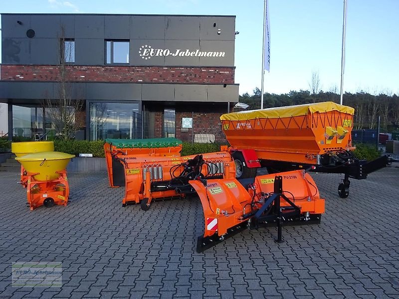 Schneepflug van het type PRONAR Wintertechnik, NEU, versch. Ausführungen, Neumaschine in Itterbeck (Foto 3)