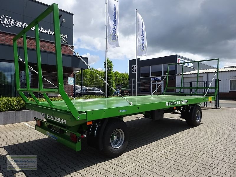 Ballentransportwagen van het type PRONAR 3-achs Ballenwagen, TO 26 M, Staukasten, Kotflüger, TÜV, 18 to, NEU, Neumaschine in Itterbeck (Foto 9)