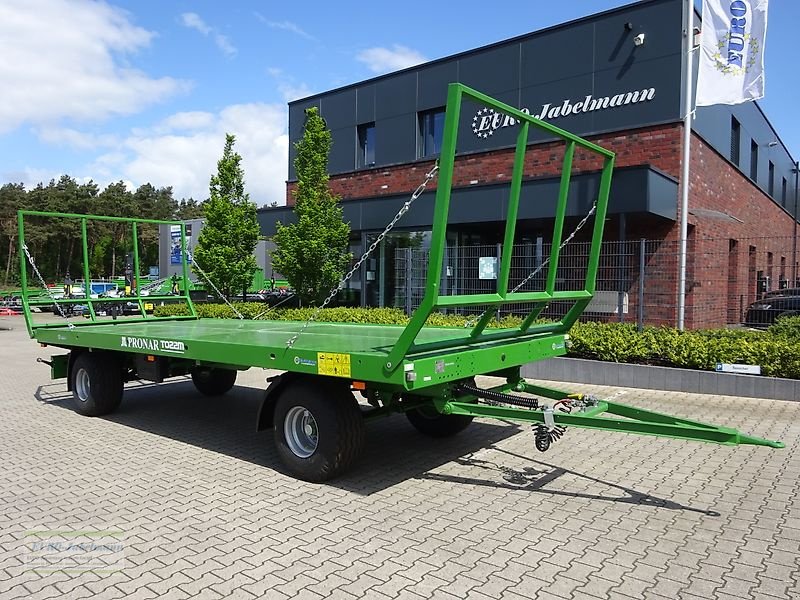 Ballentransportwagen van het type PRONAR 3-achs Ballenwagen, TO 26 M, Staukasten, Kotflüger, TÜV, 18 to, NEU, Neumaschine in Itterbeck (Foto 1)