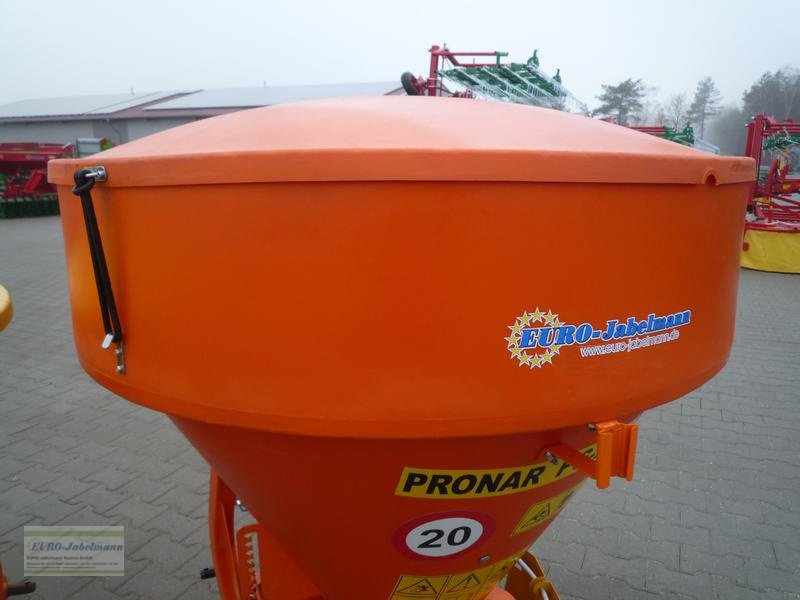 Schneepflug del tipo PRONAR Pronar Salz- Sandstreuer PS 250 / PS 250 M, NEU, Neumaschine en Itterbeck (Imagen 14)