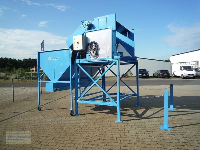 Lagertechnik van het type EURO-Jabelmann Kistenkippgerät auf Podest mit Vorratsbunker, NEU,, Neumaschine in Itterbeck (Foto 1)