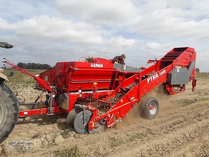 Kartoffelroder van het type Unia Unia Vollernter, Kartoffelroder, Pyra 1600, Vorführmaschine, Vorführmaschine in Itterbeck (Foto 20)