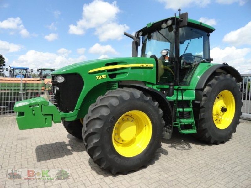 John Deere 7830 AutoQuad Tractor - technikboerse.com