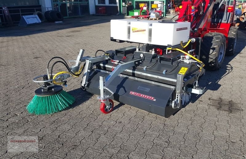 Kehrmaschine του τύπου Dominator PROFI 120-230cm hydr. Wanne & Wassersprühvorr., Gebrauchtmaschine σε Tarsdorf (Φωτογραφία 1)