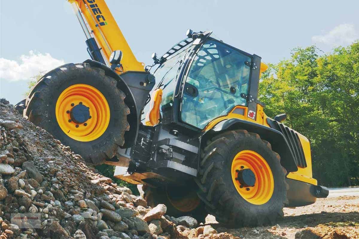 Hoflader van het type DIECI Agri Pivot T 60 Teleskop-Radlader NEU AKTION, Gebrauchtmaschine in Tarsdorf (Foto 5)