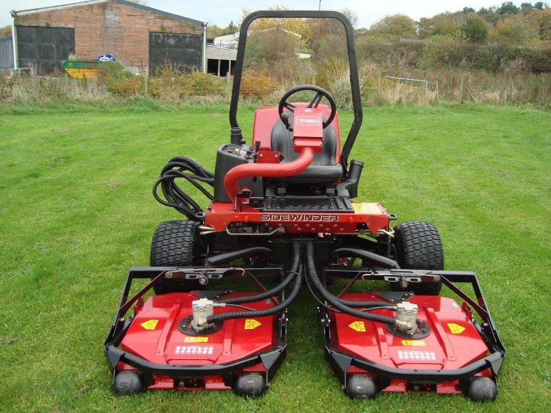 Toro Groundsmaster 3500 D Sidewinder Rotary mower - technikboerse.com