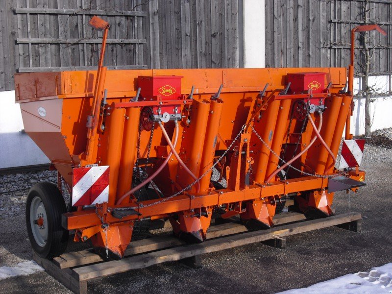 Kverneland Underhaug Potato planting machine - technikboerse.com